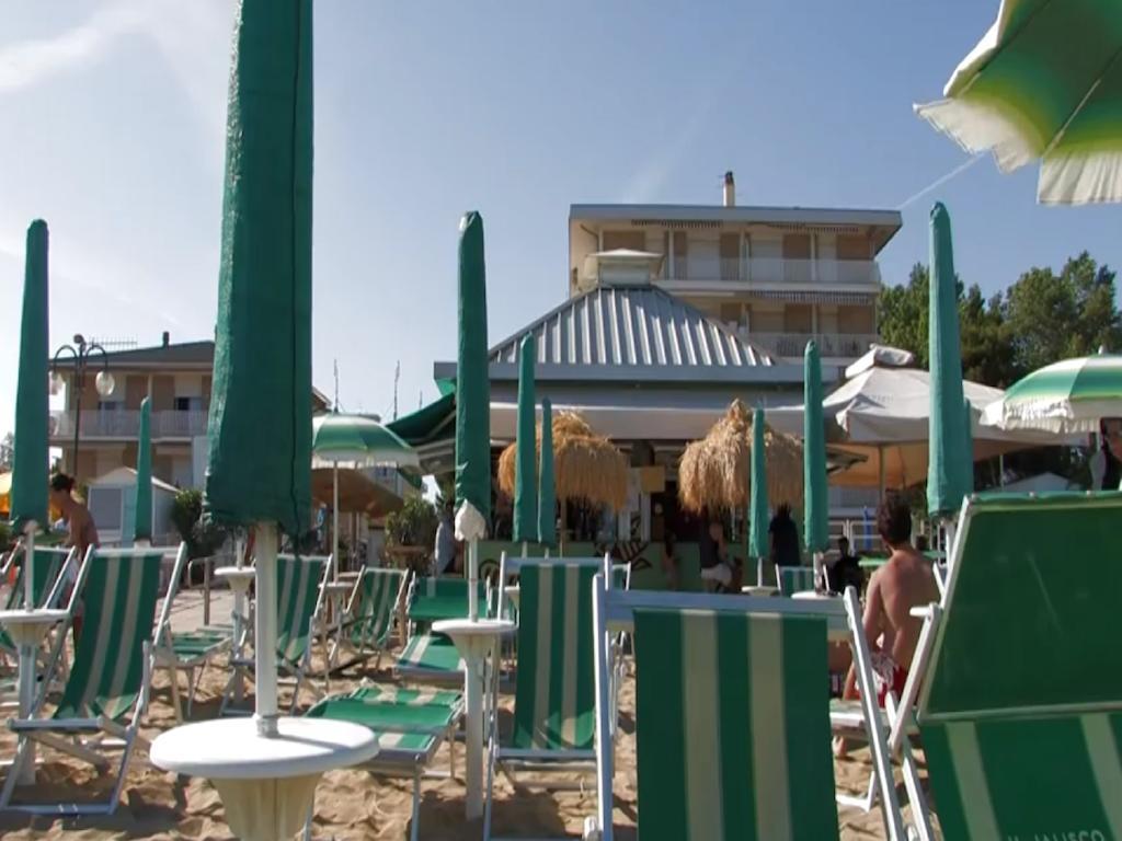 Acapulco Beach Лідо-ді-Єзоло Екстер'єр фото